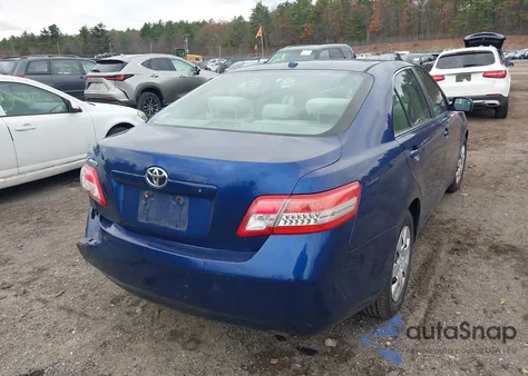 2010 Toyota Camry z USA, uszkodzony, nr VIN 4T4BF3EK3AR037543